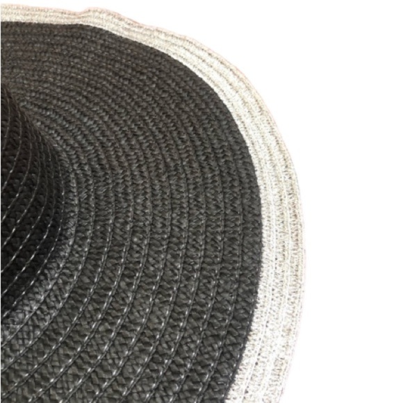 Chatties black wide brim beach hat with silvery  white trim - Picture 3 of 7
